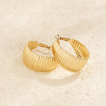 Exaggerated Punk Metal Stripe C-Shaped Earrings