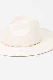 Fame Slice of Chic Herringbone Chain Fedora