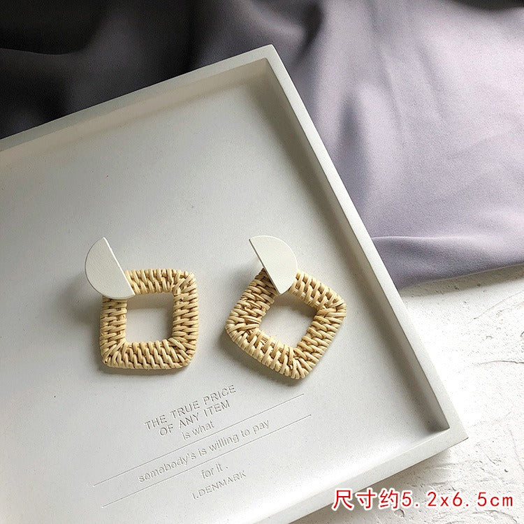 Retro Exaggerated Geometric Rattan Woven Earrings