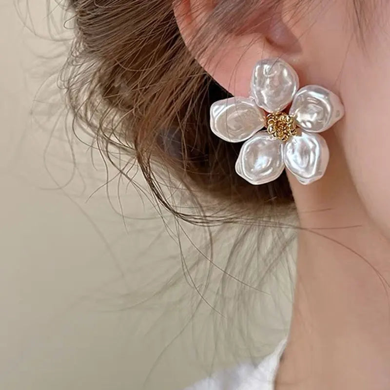 White Pearl Flower Earrings