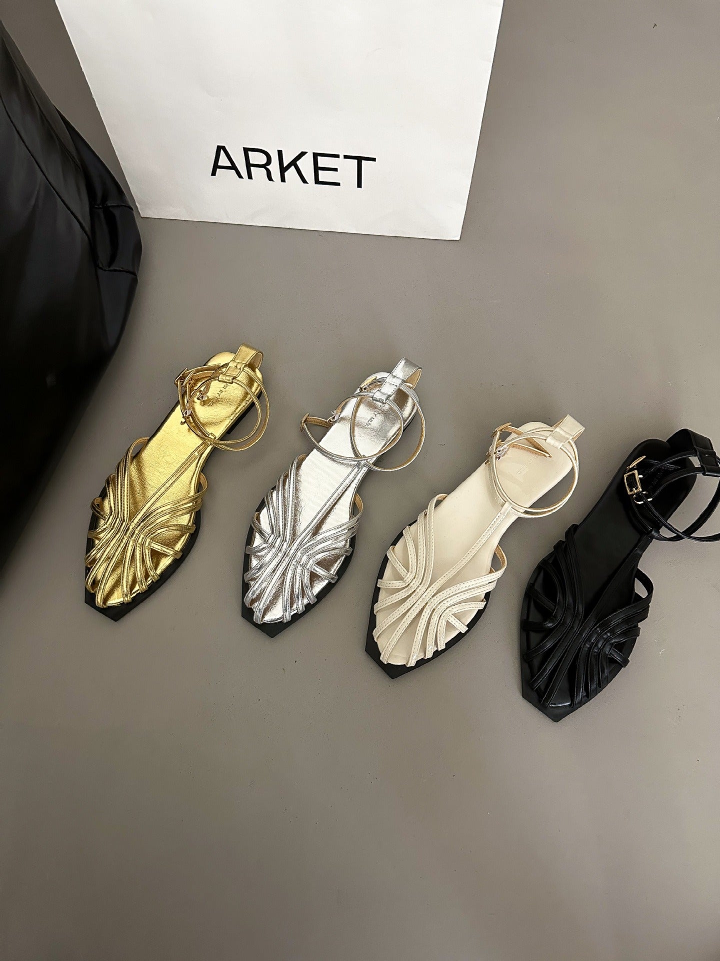 Knitted Hollow Wrist strap Flats