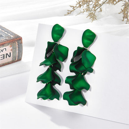 Fashionable petal leaf earrings