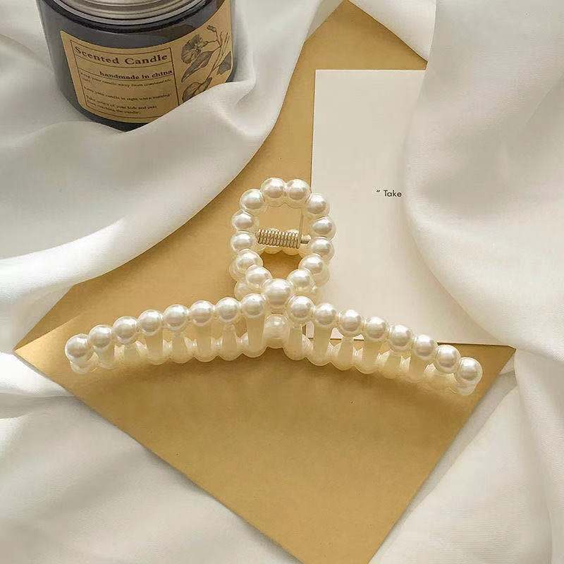 Women Pearl Claw Clip