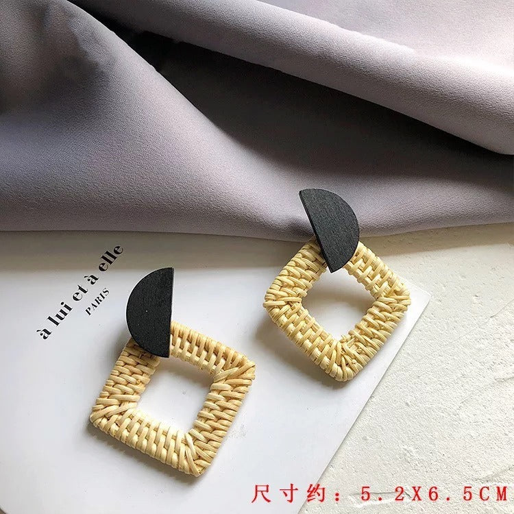 Retro Exaggerated Geometric Rattan Woven Earrings