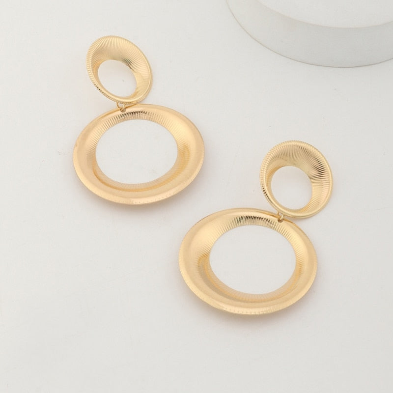 Round Layered Dangle Earrings