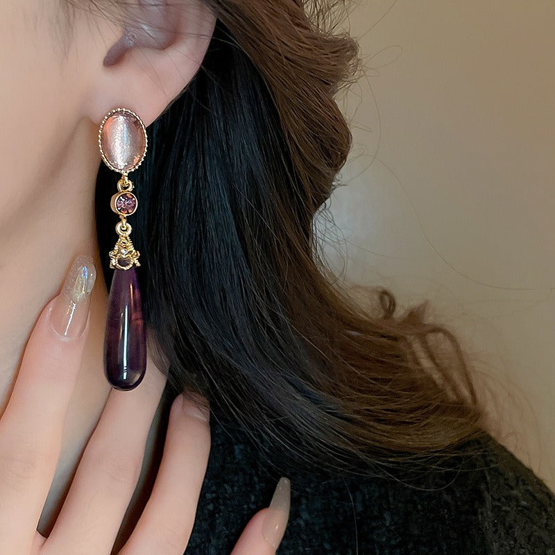 Niche temperament earrings