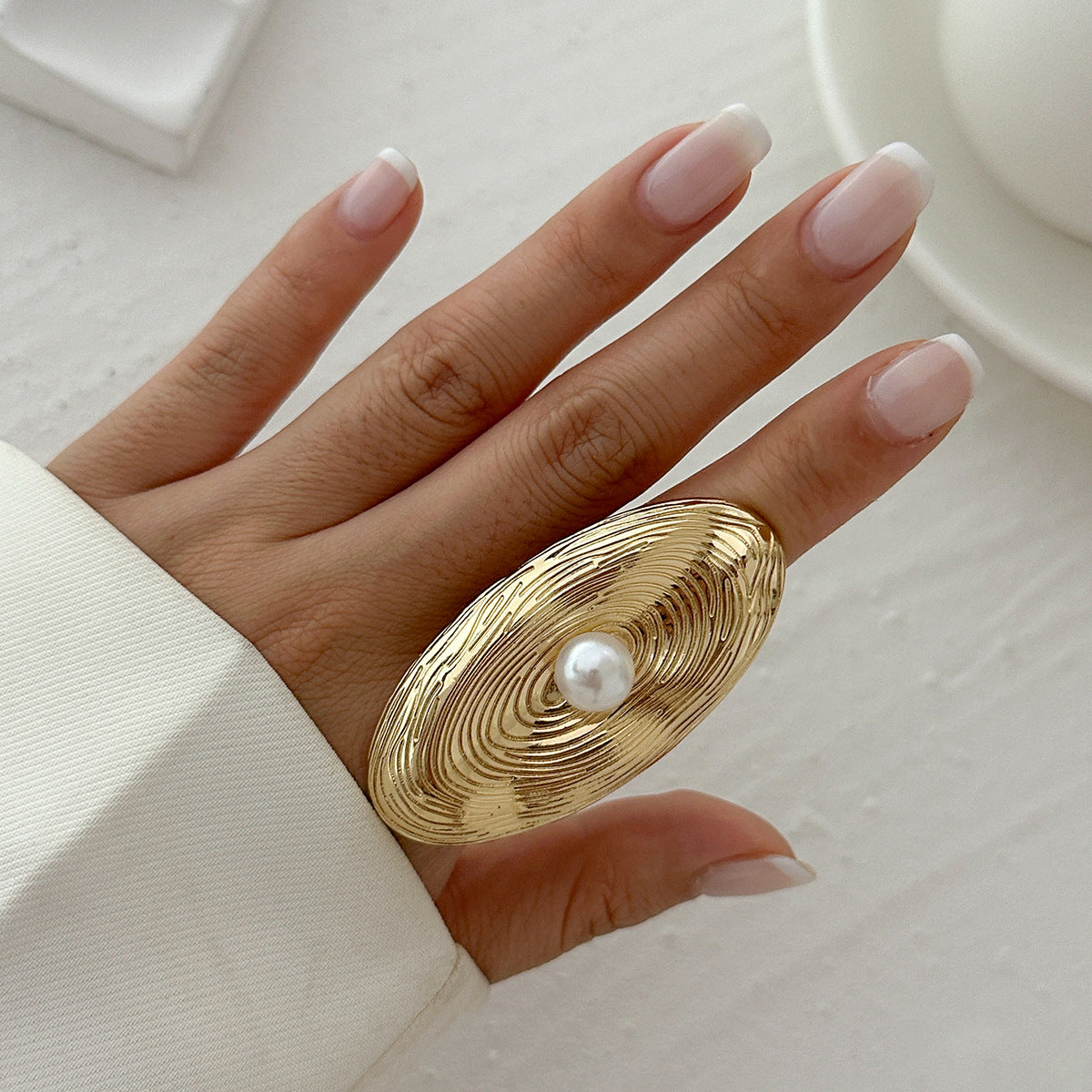 INS Irregular Winding Pearl Ring