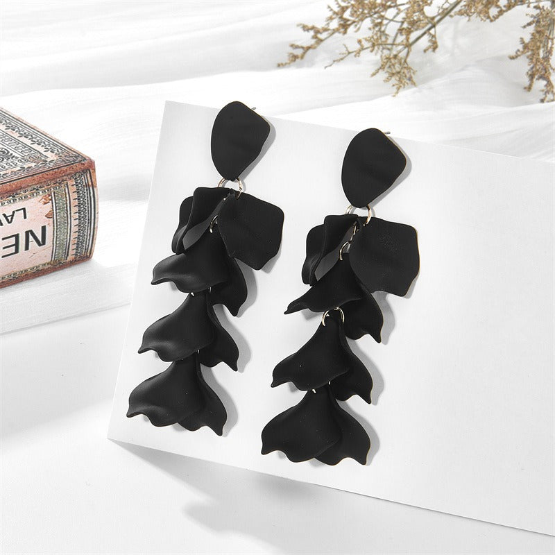 Fashionable petal leaf earrings