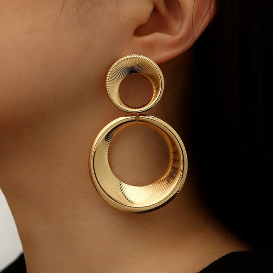 Round Layered Dangle Earrings