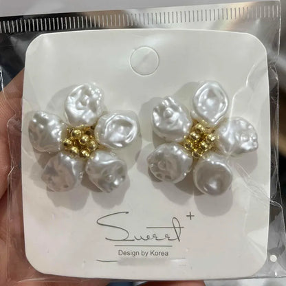 White Pearl Flower Earrings