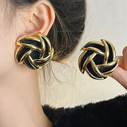Woman Suede spiral earrings