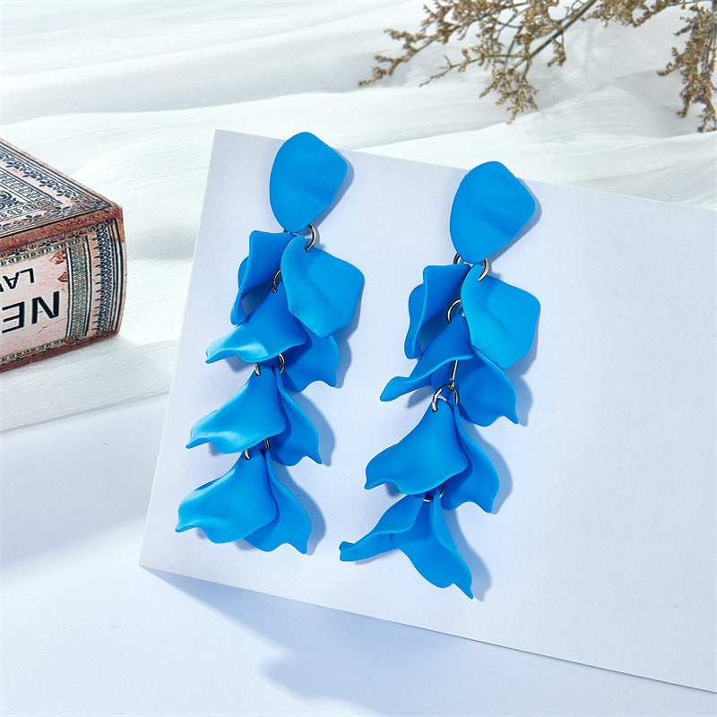 Fashionable petal leaf earrings