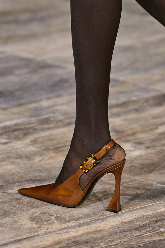 Lacquer Leather Mid Mouth Empty Pointed Pumps