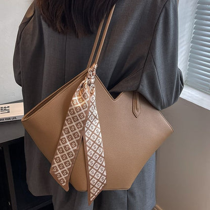 Large capacity niche fashion shoulder bag tote bag