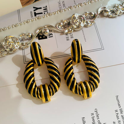 Literary Retro Round Geometric Alloy Earrings for Women