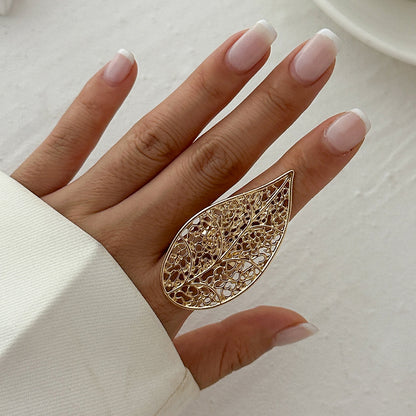 INS Irregular Winding Pearl Ring