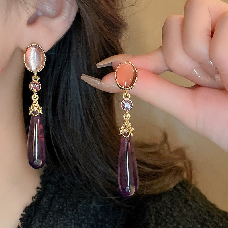 Niche temperament earrings