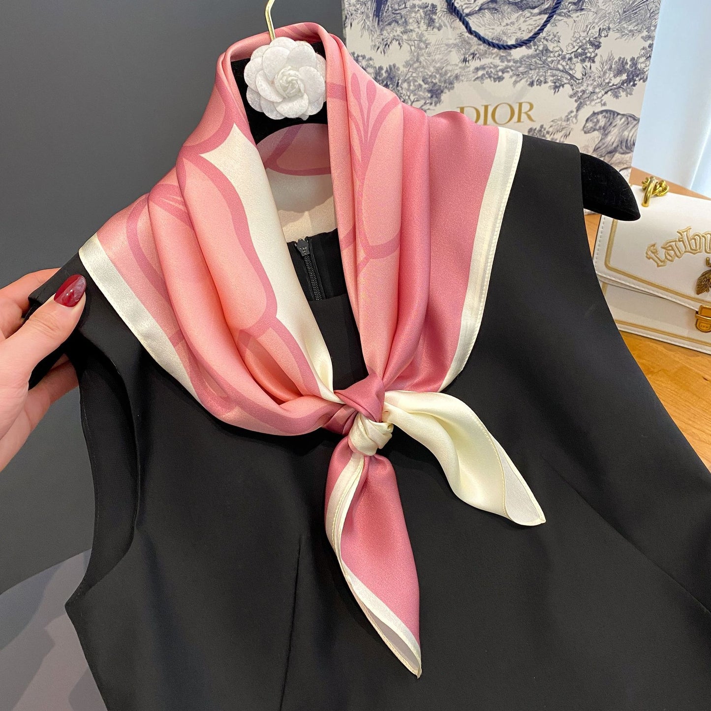 Silk Square Scarf Women's Mulberry Silk Scarf Professional Scarf Neck Protection Scarf Printed Shawl