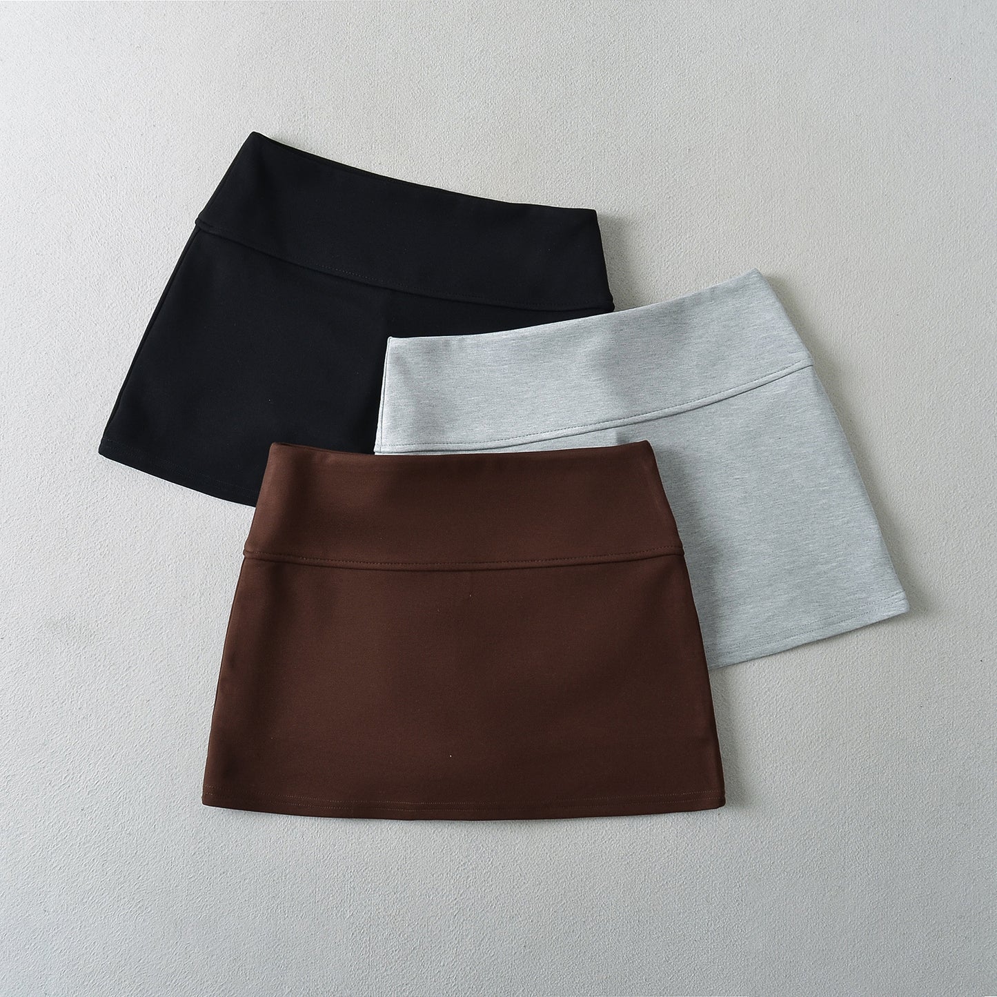 Hip hugging underwear A-line skirt
