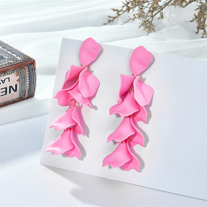 Fashionable petal leaf earrings