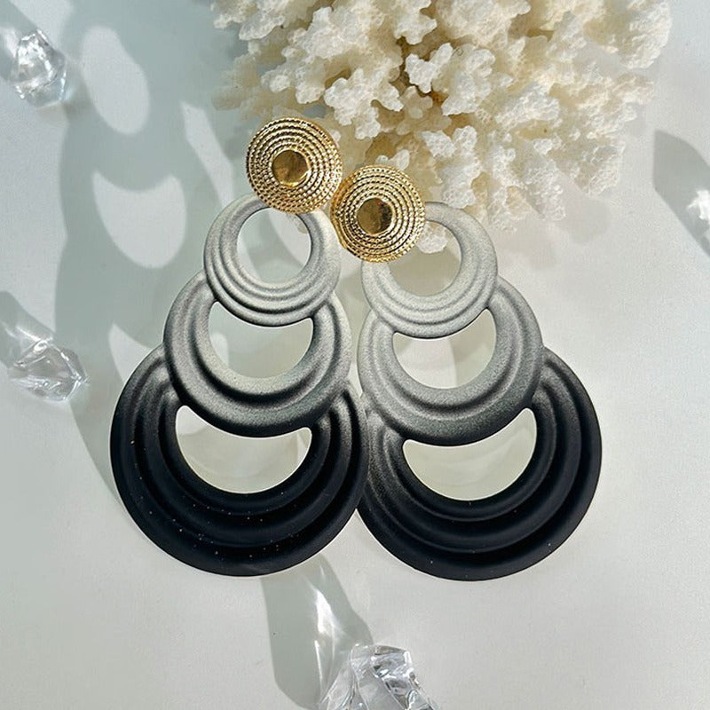Fashion exaggerated stitching geometric circular gradient earrings