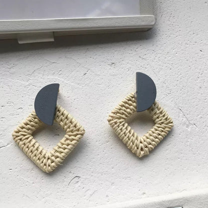 Retro Exaggerated Geometric Rattan Woven Earrings