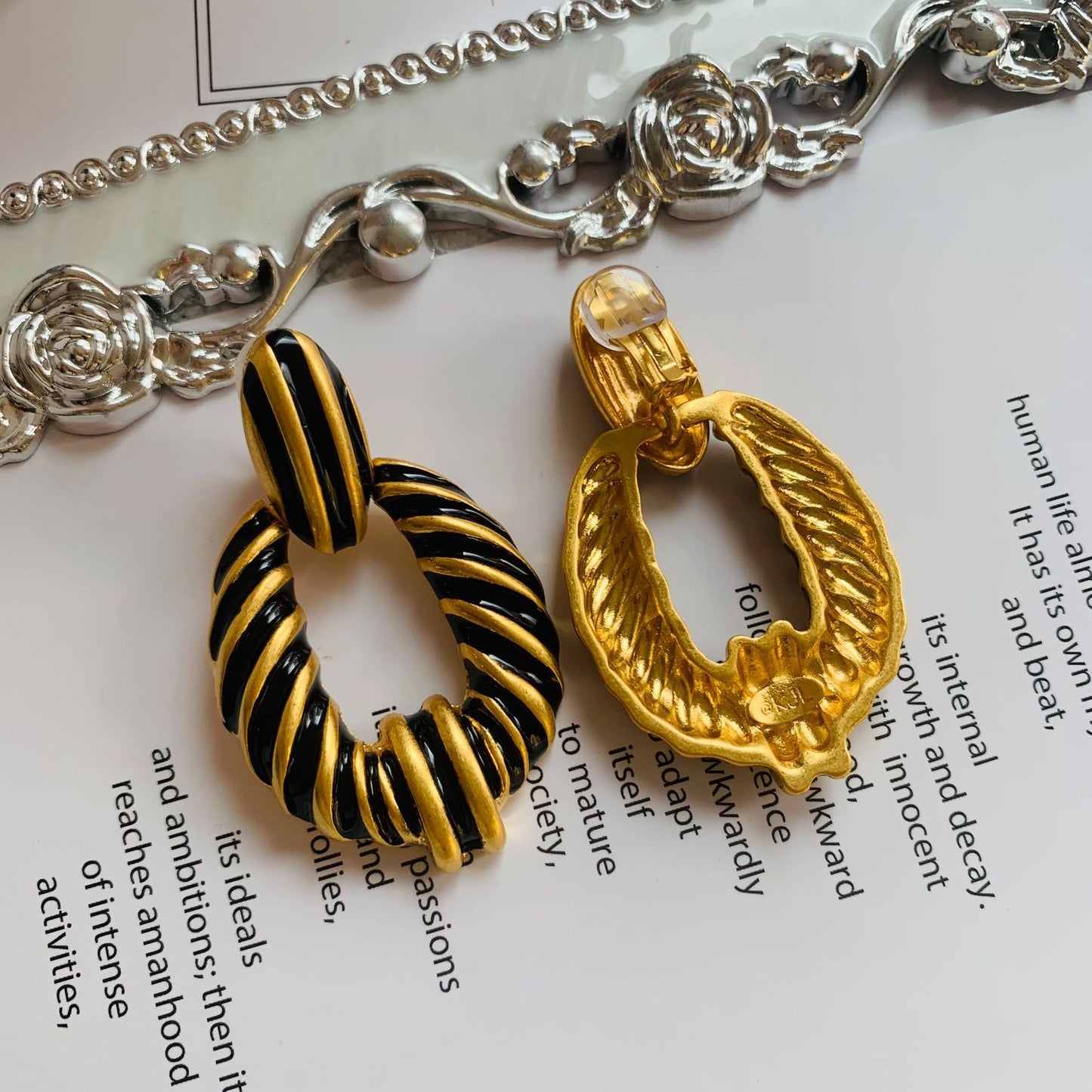 Literary Retro Round Geometric Alloy Earrings for Women