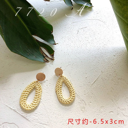 Retro Exaggerated Geometric Rattan Woven Earrings