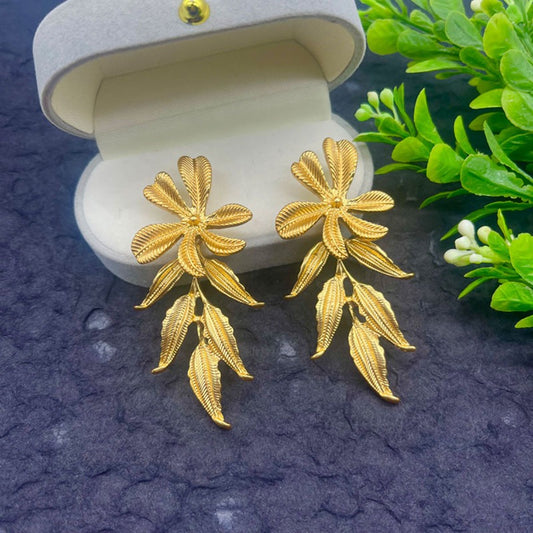 Flower leaf earrings