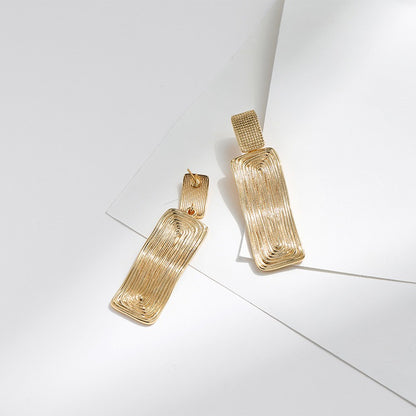 Geometric square design earrings