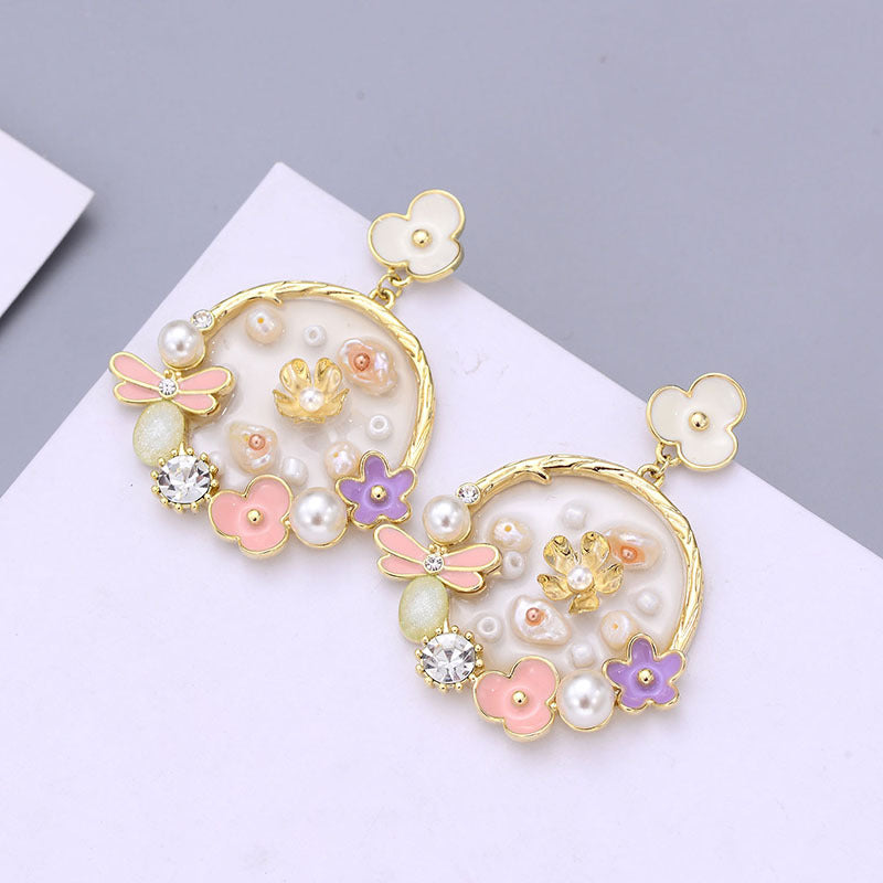Trendy Big Round Flower Earrings – Transparent Resin Pearl Design