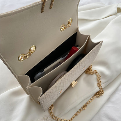Lace Flower Woven crossbody bag