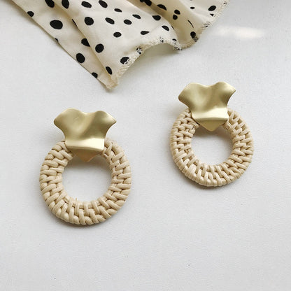 Retro Exaggerated Geometric Rattan Woven Earrings