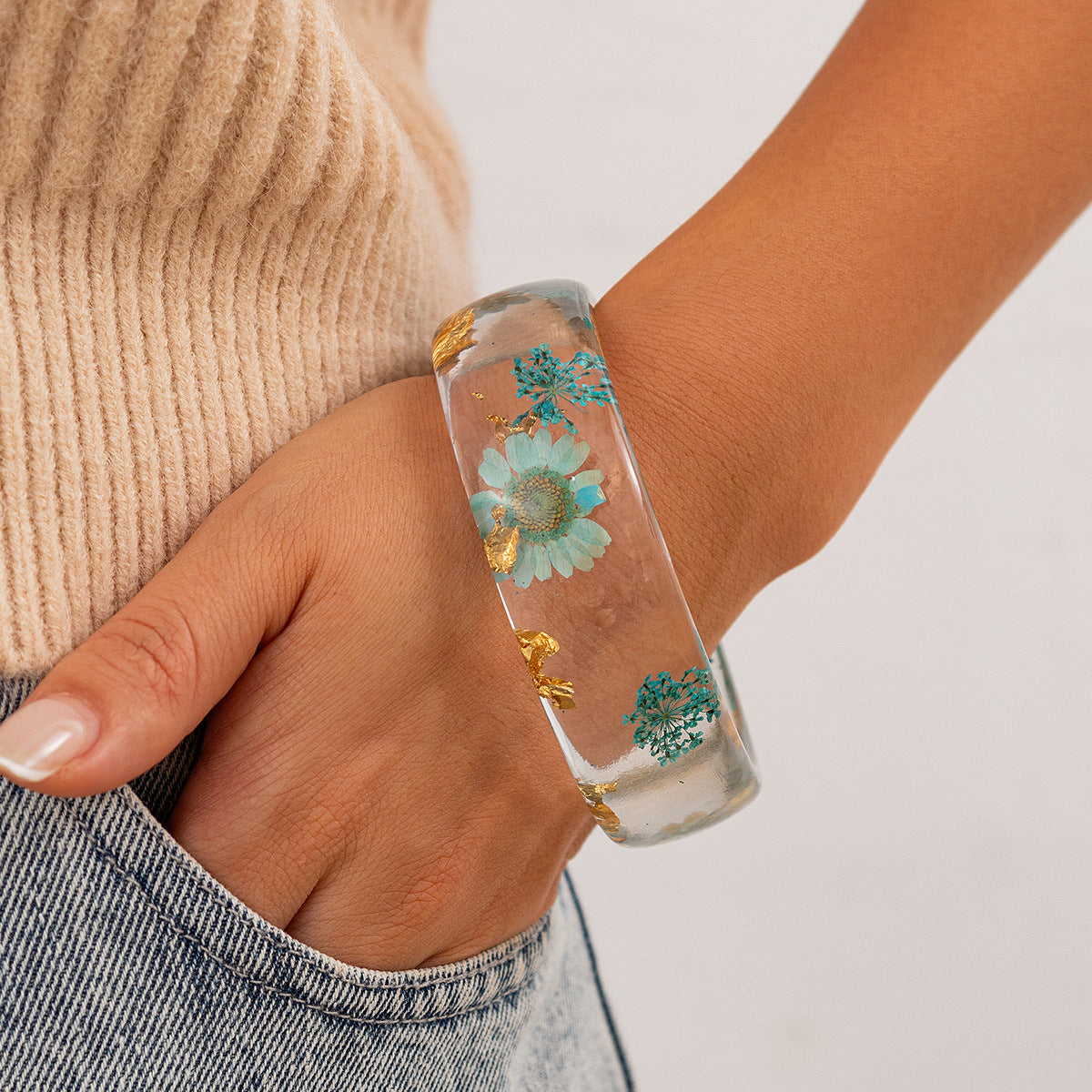 Ins daisy transparent Bracelet wide face personalized acrylic color bracelet set