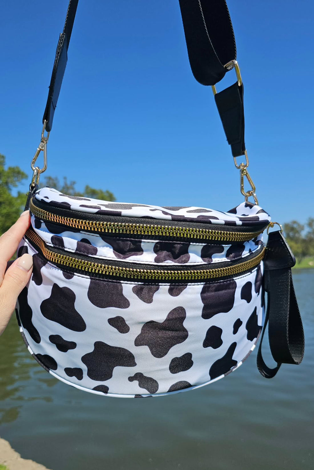 Color black Checkered Print Wide Strap Large Crossbody Bag