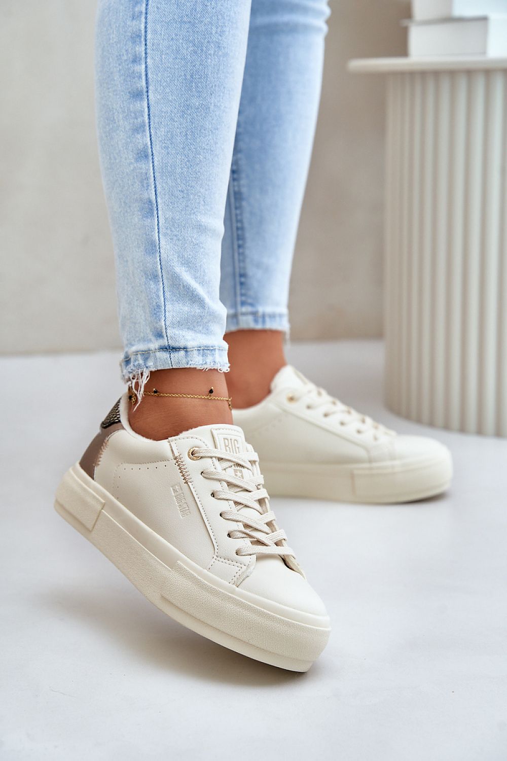  Platform sneakers model 201720 Step in style 