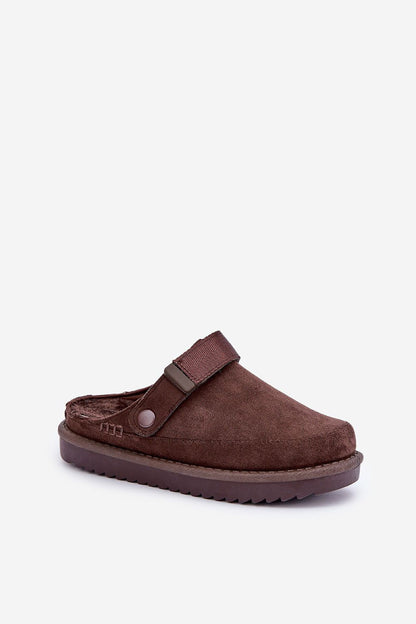 Slippers model 204651 Step in style 