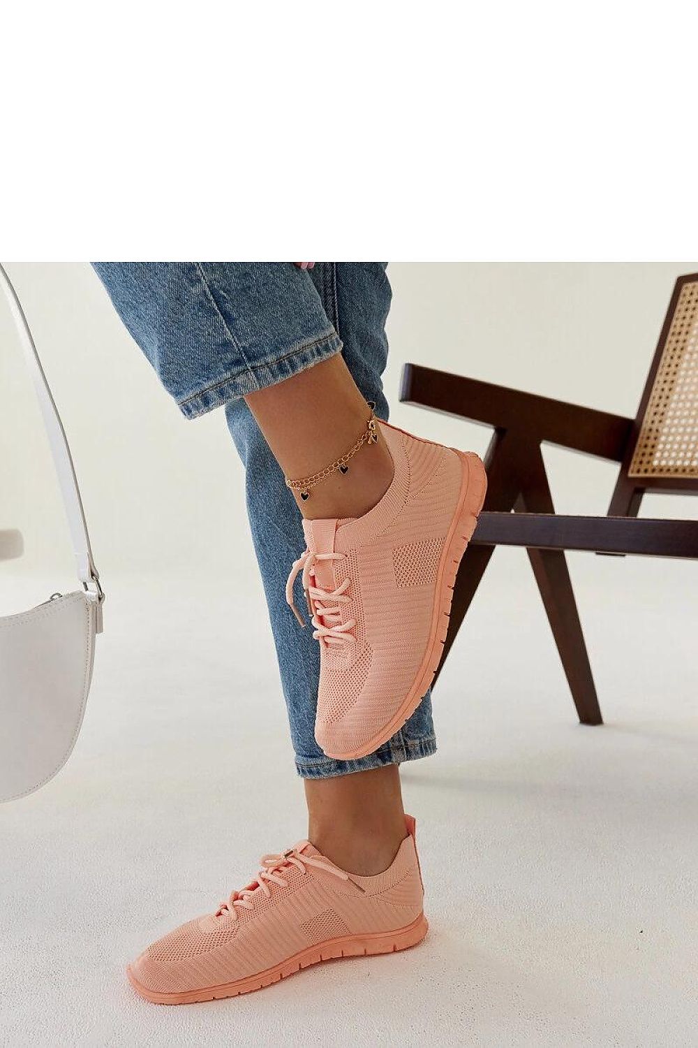  Sport Shoes model 207530 Solea 