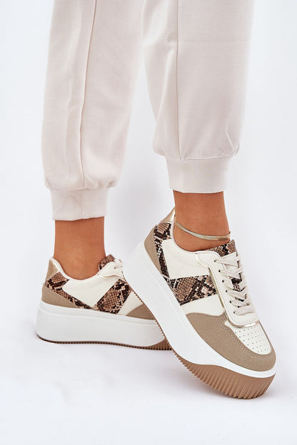  Sport Shoes model 209800 Step in style 
