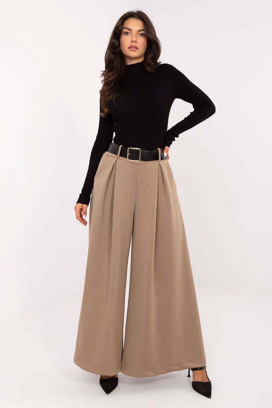 Women trousers model 218449 Italy Moda