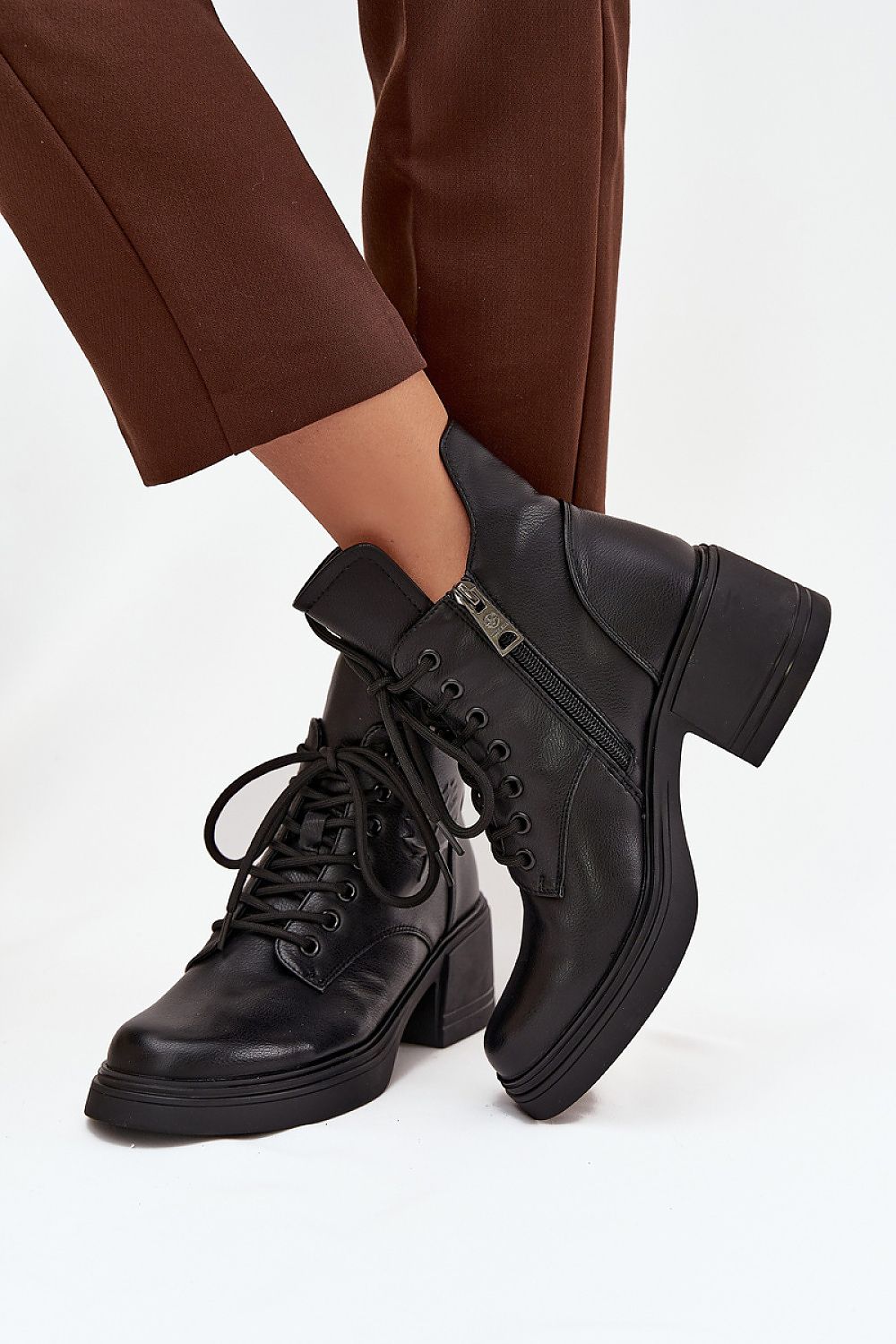  Boots model 219254 Step in style 