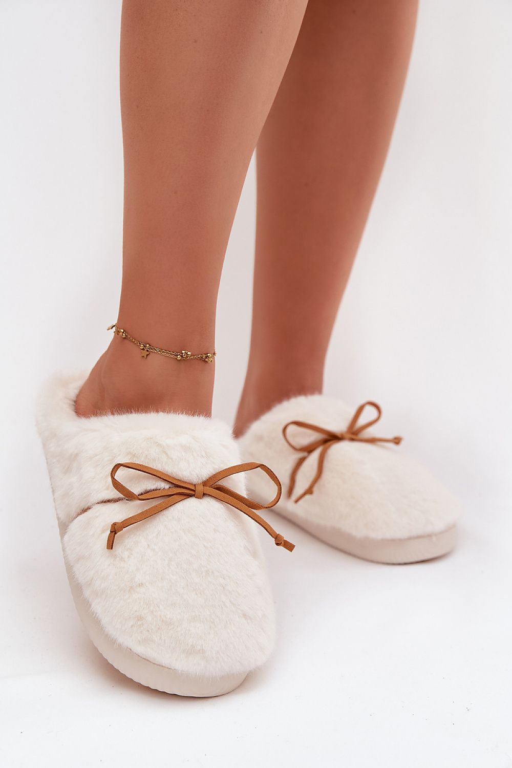  Slippers model 221509 Step in style 