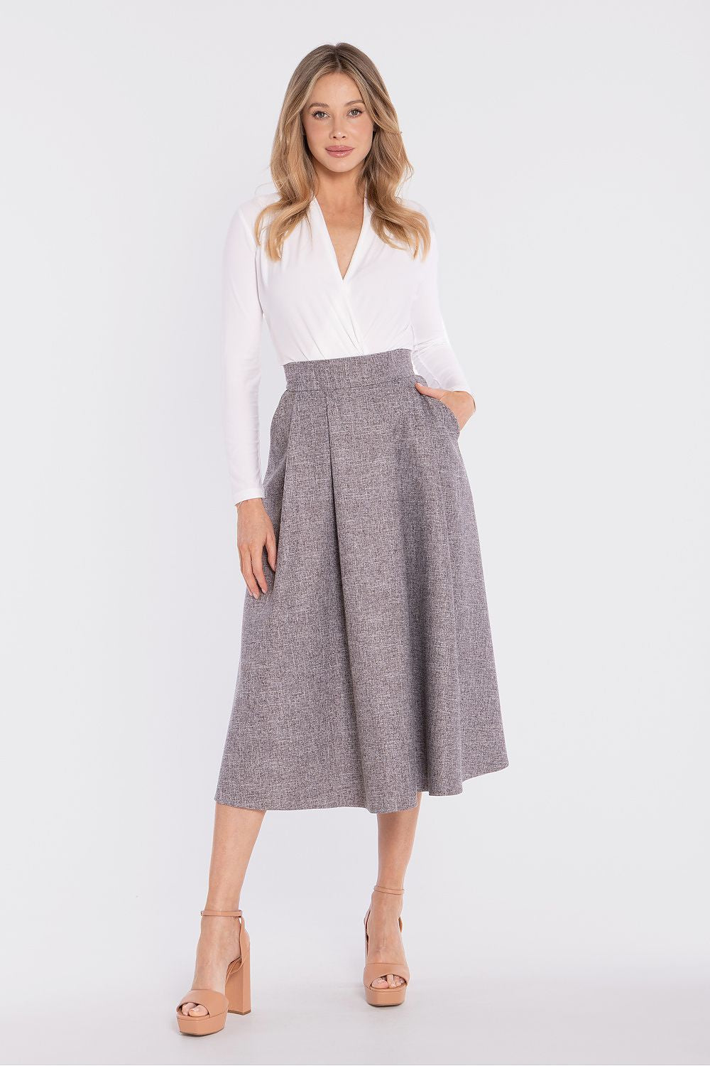  Skirt model 227775 Stylove 