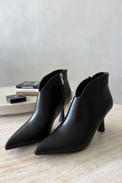  Heel boots model 230930 Step in style 