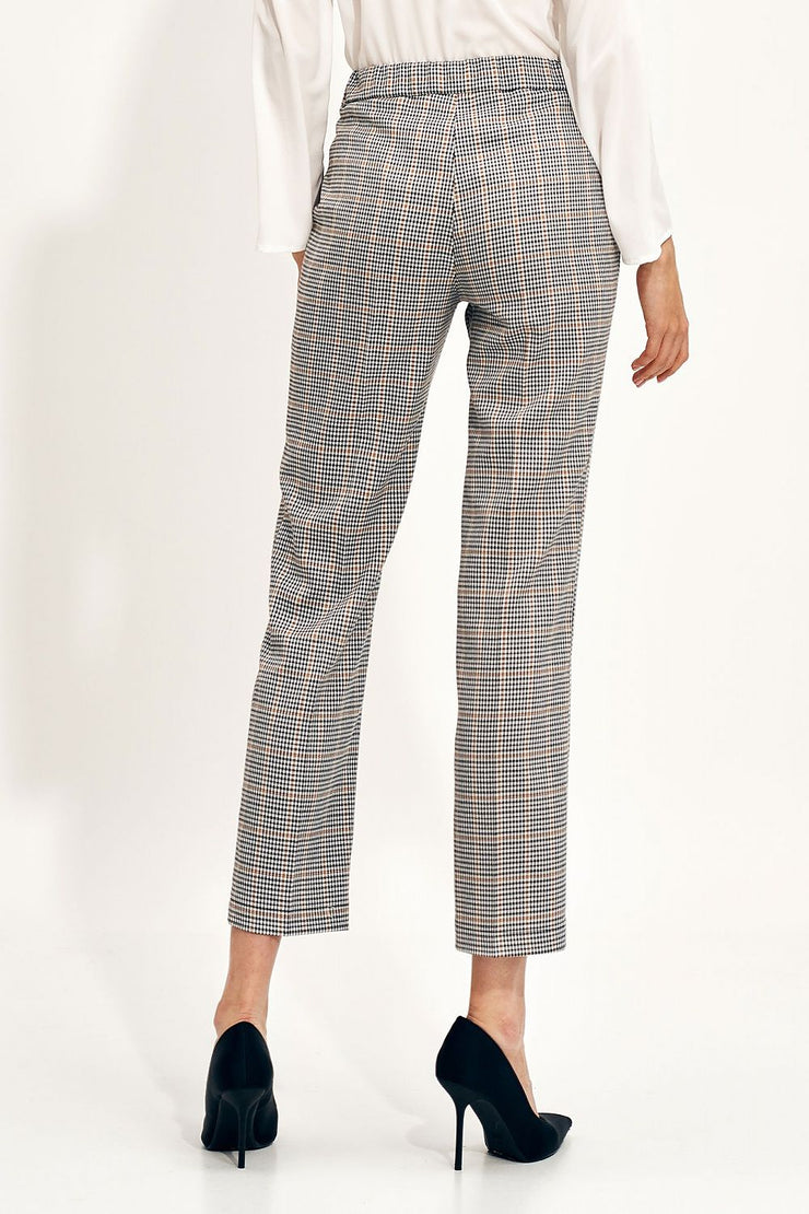  Women trousers model 170489 Nife 