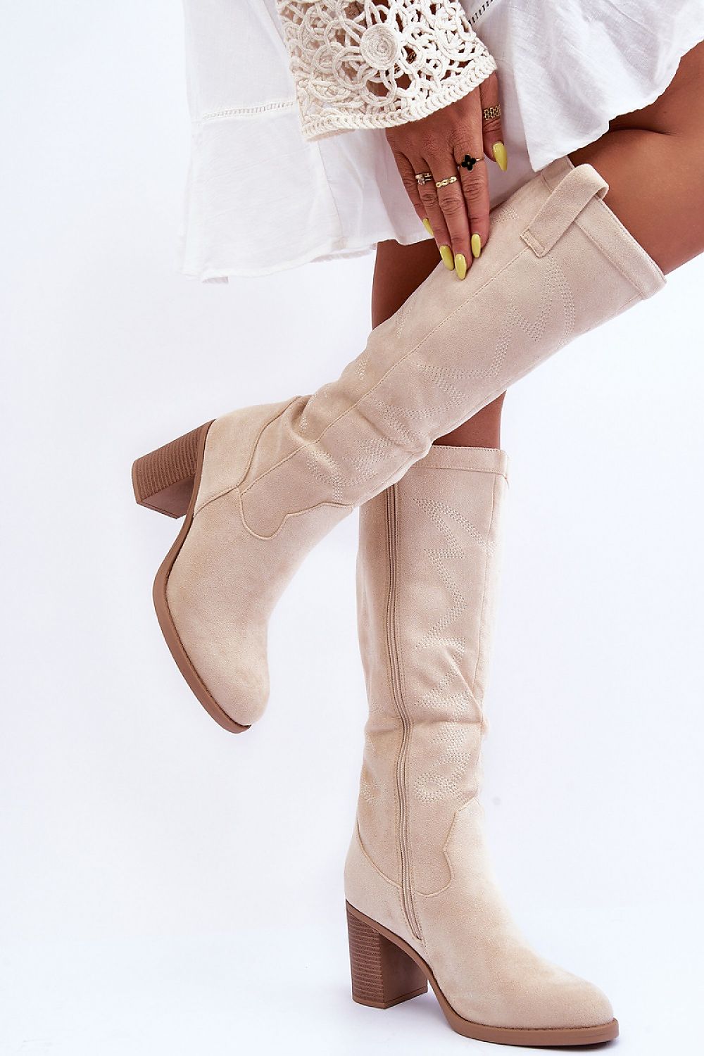  Heel boots model 185243 Step in style 