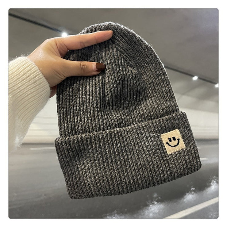 Woman Solid Color Knitted Beanie